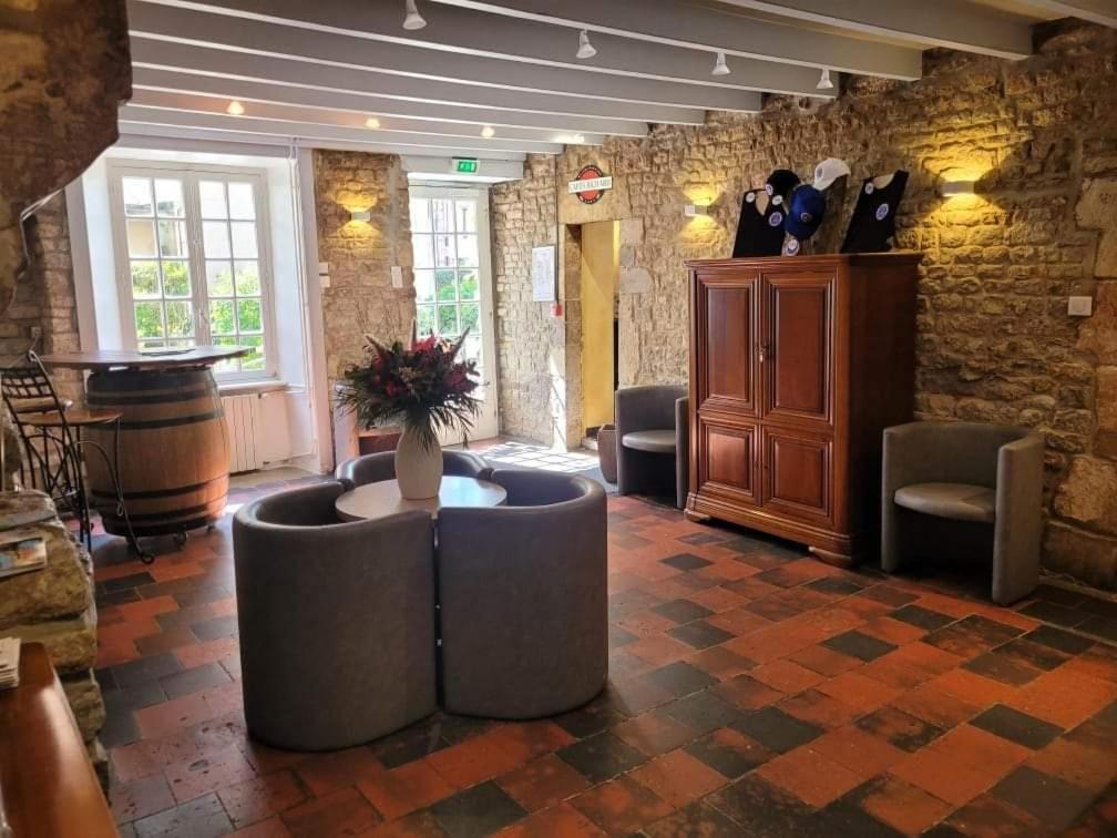 Auberge Le John Steele Sainte-Mère-Église 외부 사진