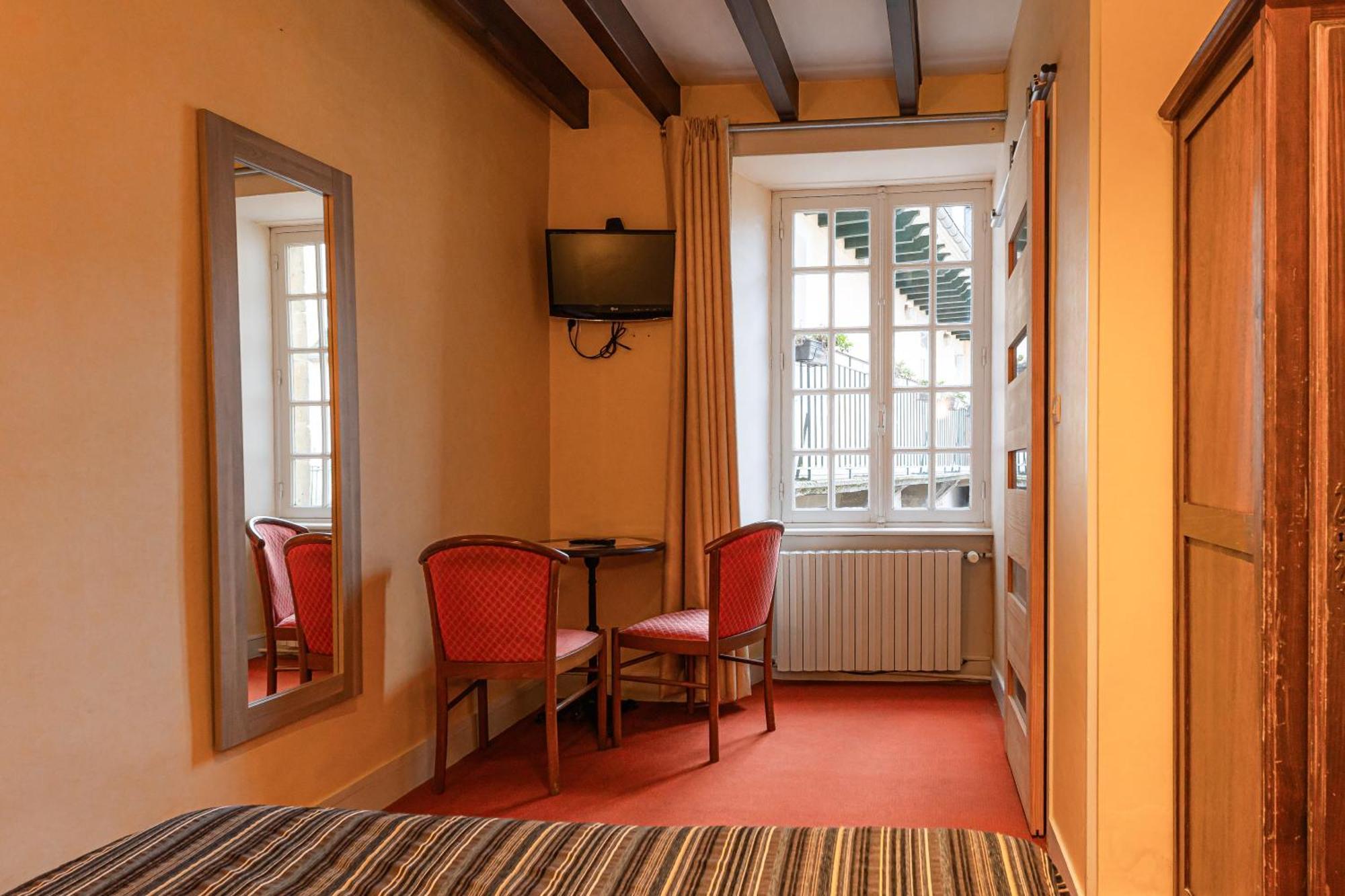 Auberge Le John Steele Sainte-Mère-Église 외부 사진